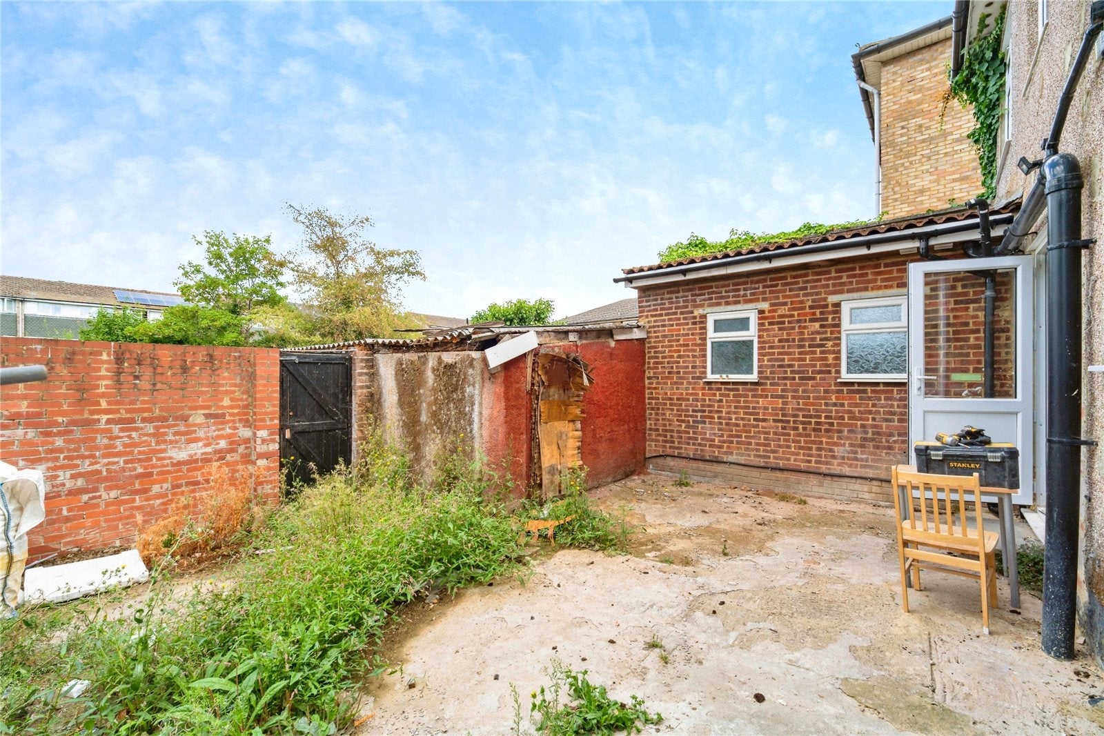 Room Nigel Close in Greater London