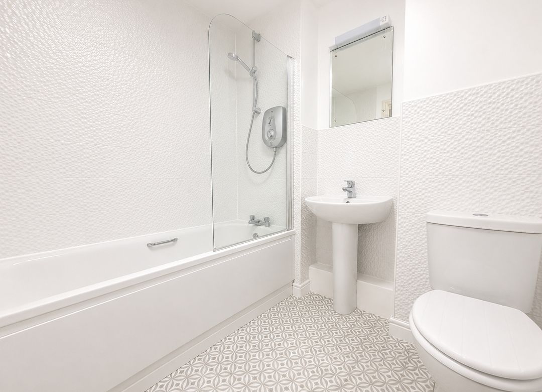 Flat Akeman Court in Cotswold District