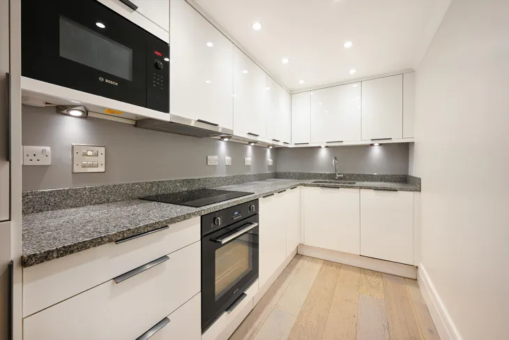 Flat Grange Yard in Greater London