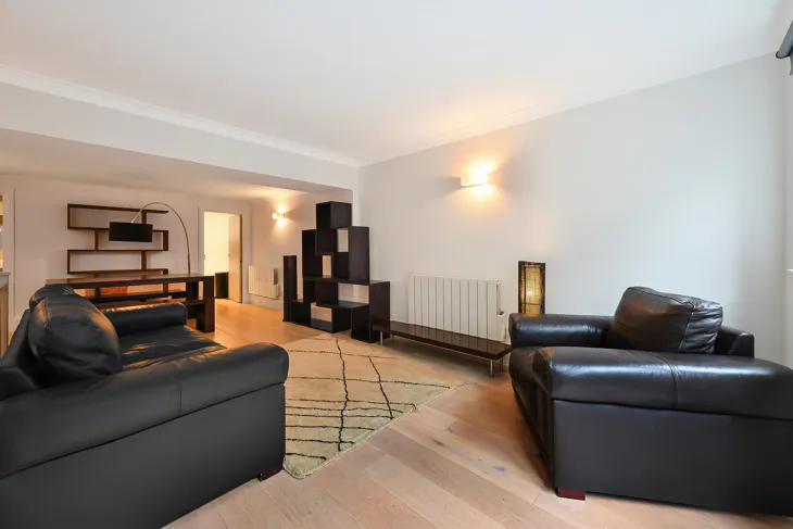 Flat Grange Yard in Greater London