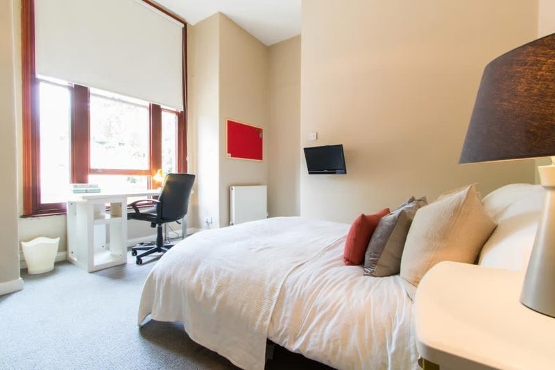 Room Moseley Road in Manchester