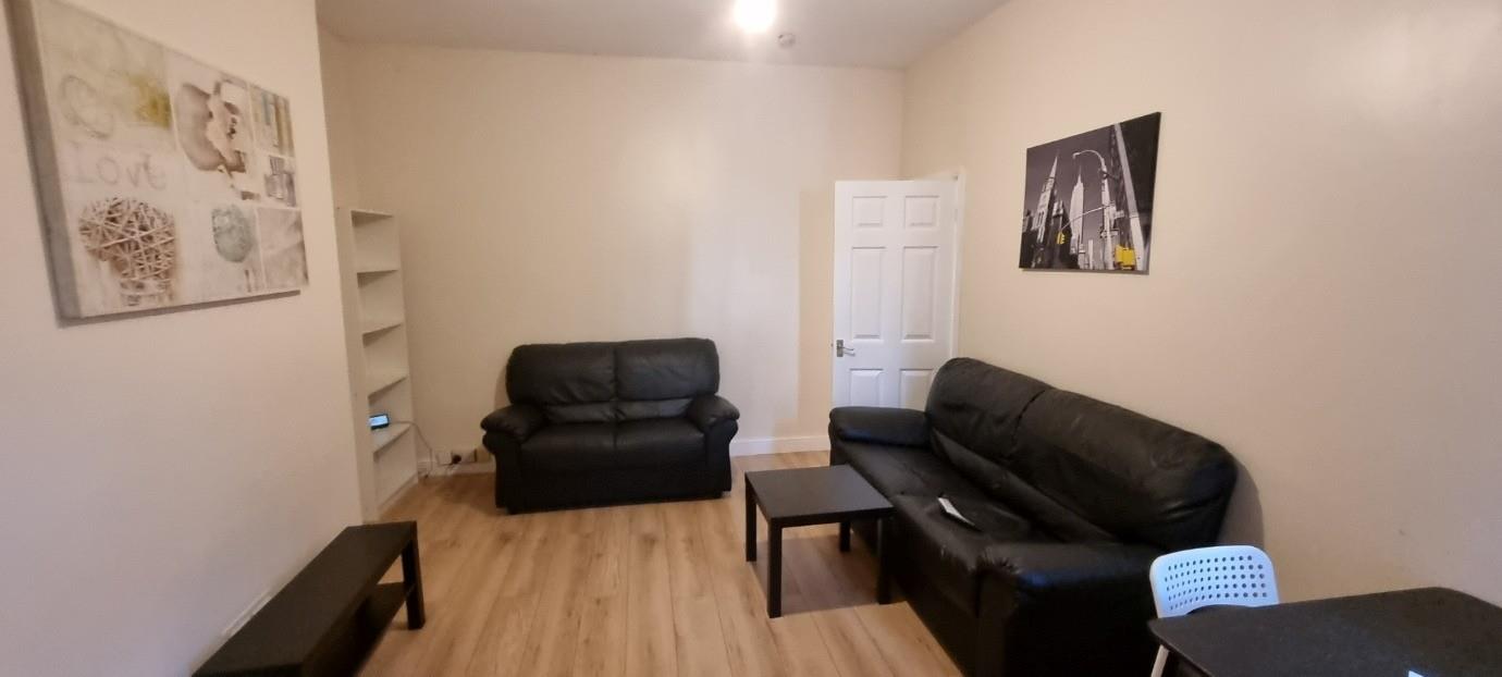 Flat Simonside Terrace in Newcastle upon Tyne