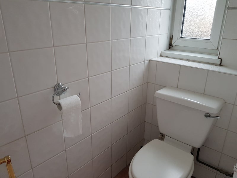 Room Bazely Street in Greater London