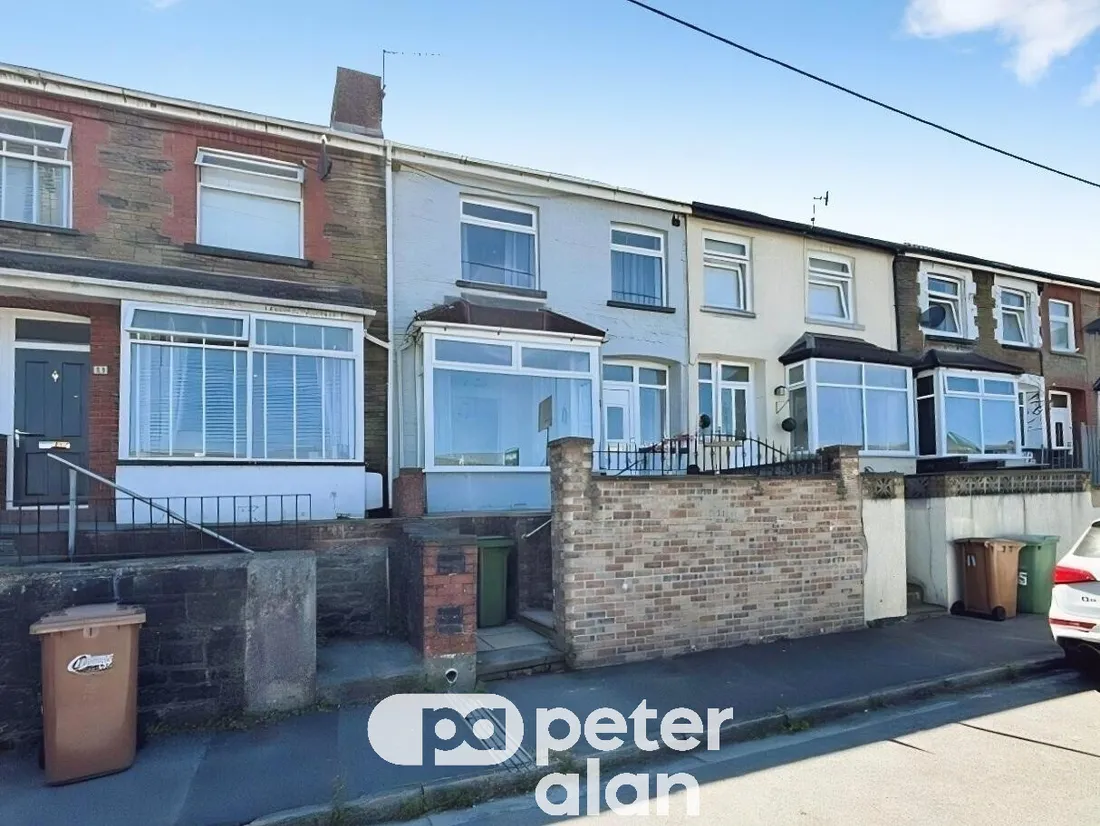 House Llancayo Park in Bargoed