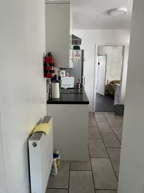 Room Stow Hill in Pontypridd