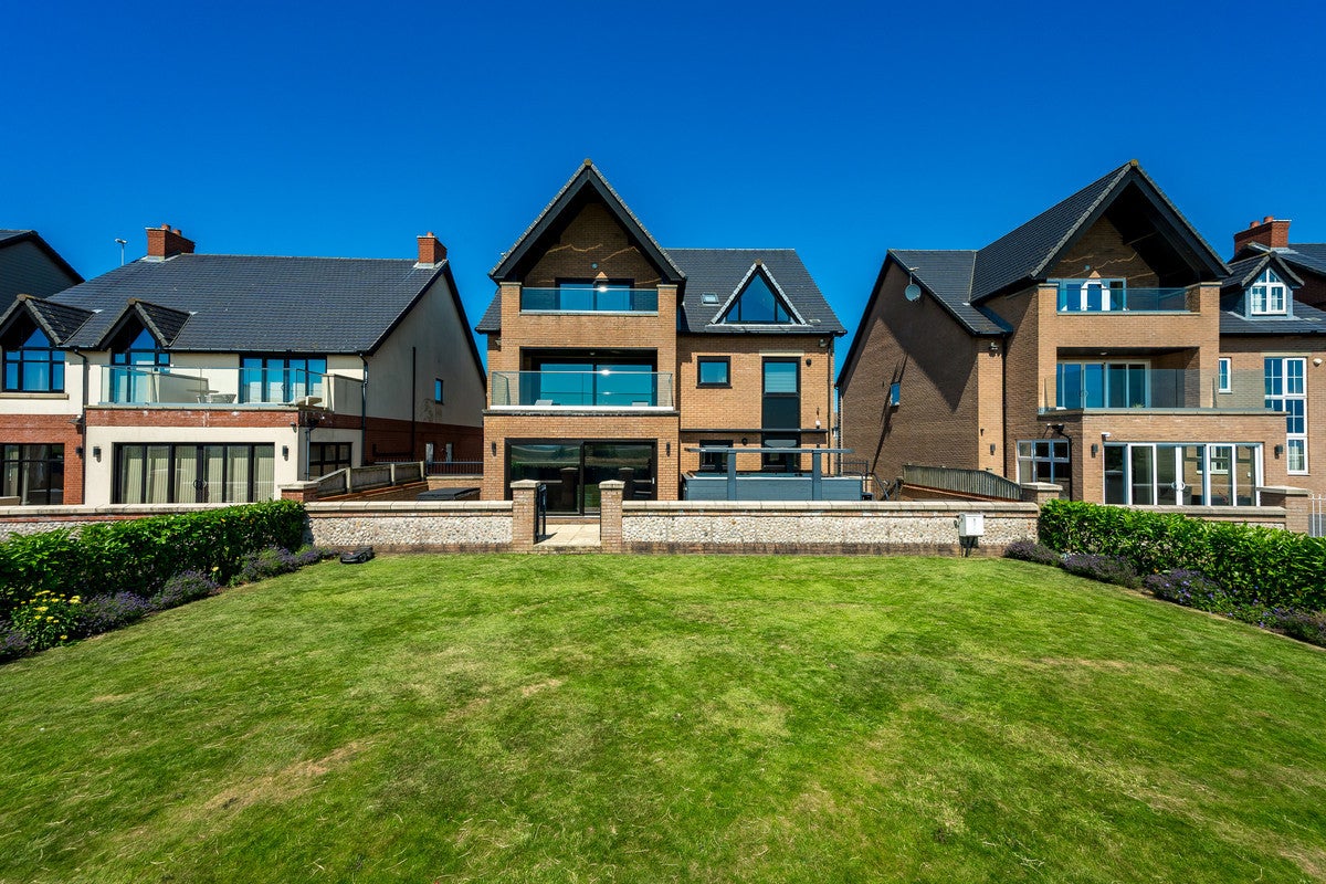 House Vanguard Wharf in Borough of Fylde
