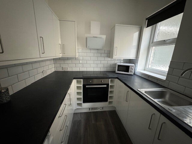 Flat Withnell Road in Blackpool