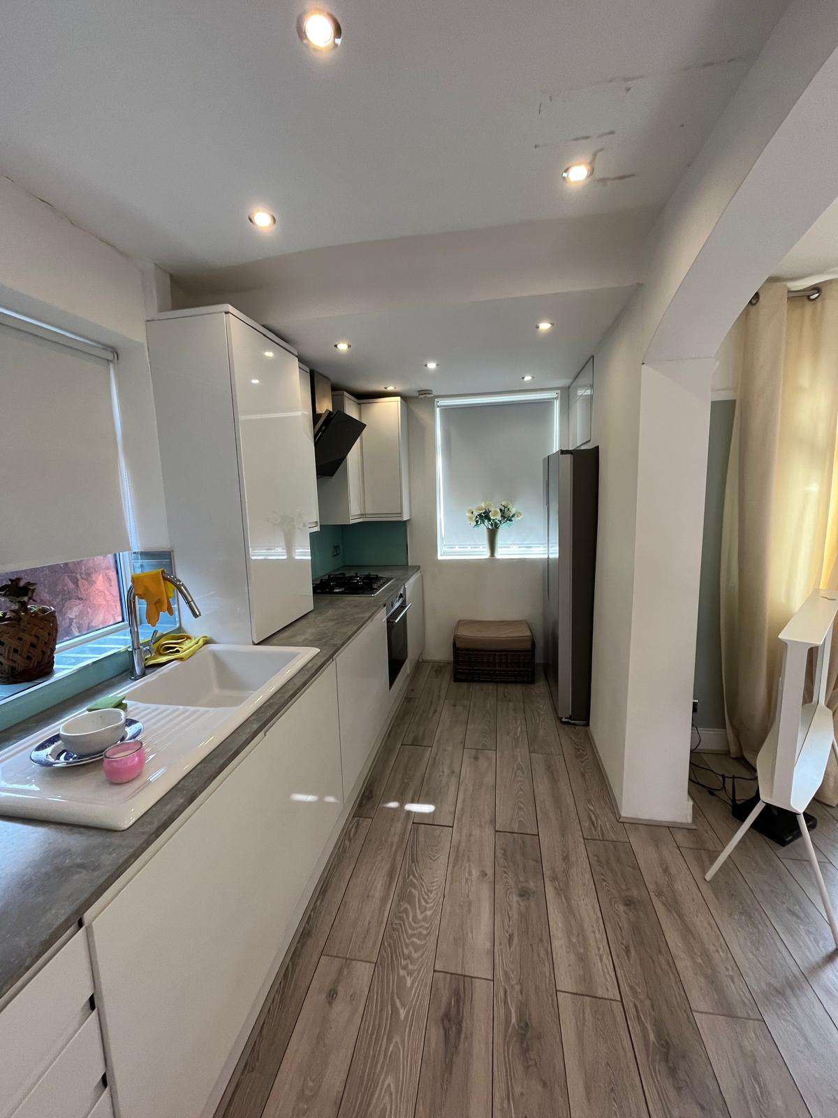 House Honeypot Lane in Greater London