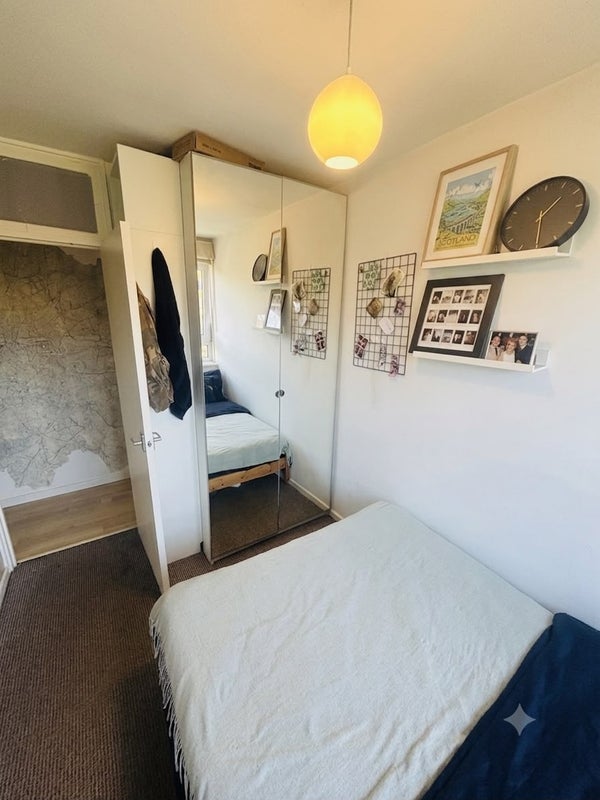 Room Forsyth Gardens in Greater London