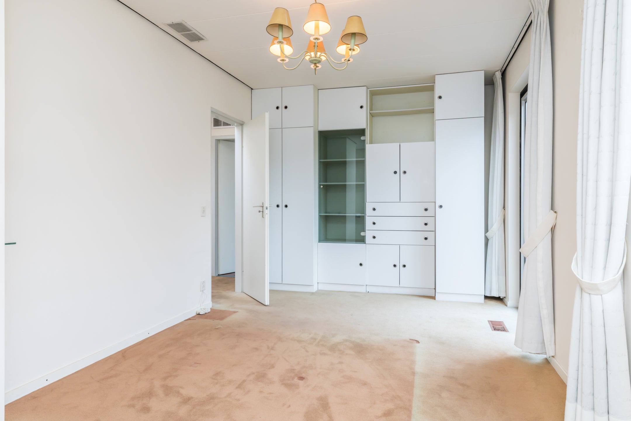 Tussenwoning te koop: De Kommert 29, Heerlen