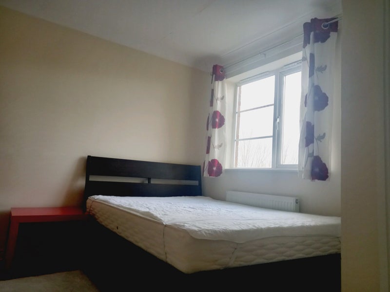 Room Windmill Way in Gateshead