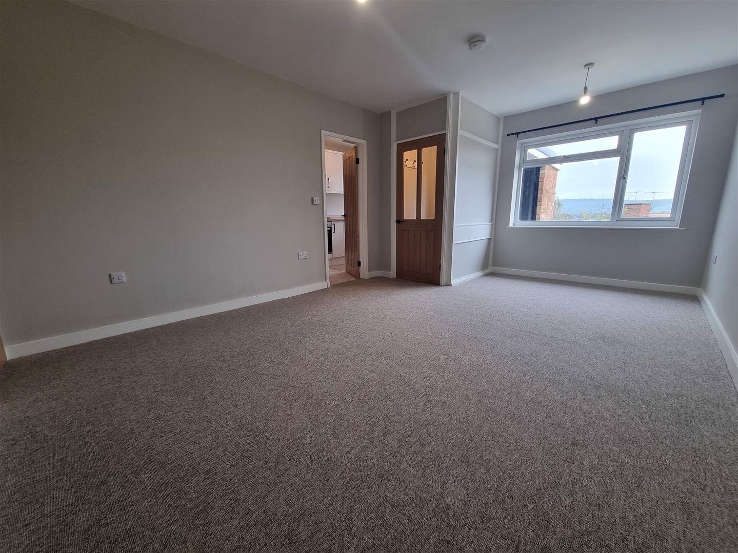 Flat Chandag Road in Keynsham
