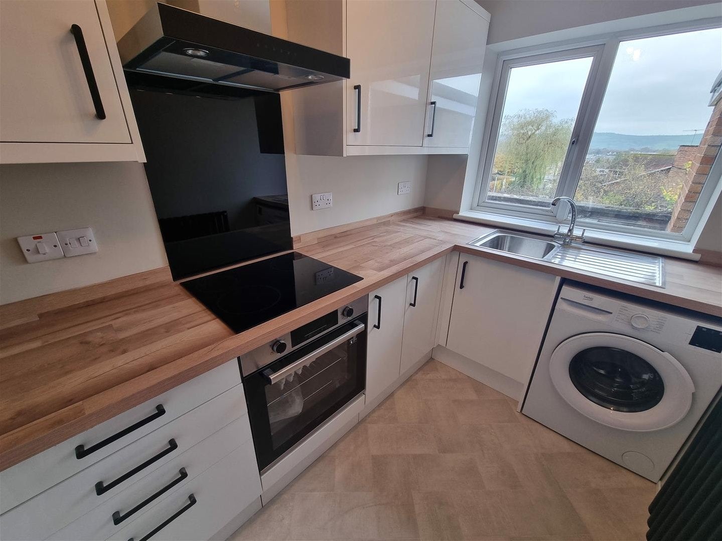 Flat Chandag Road in Keynsham
