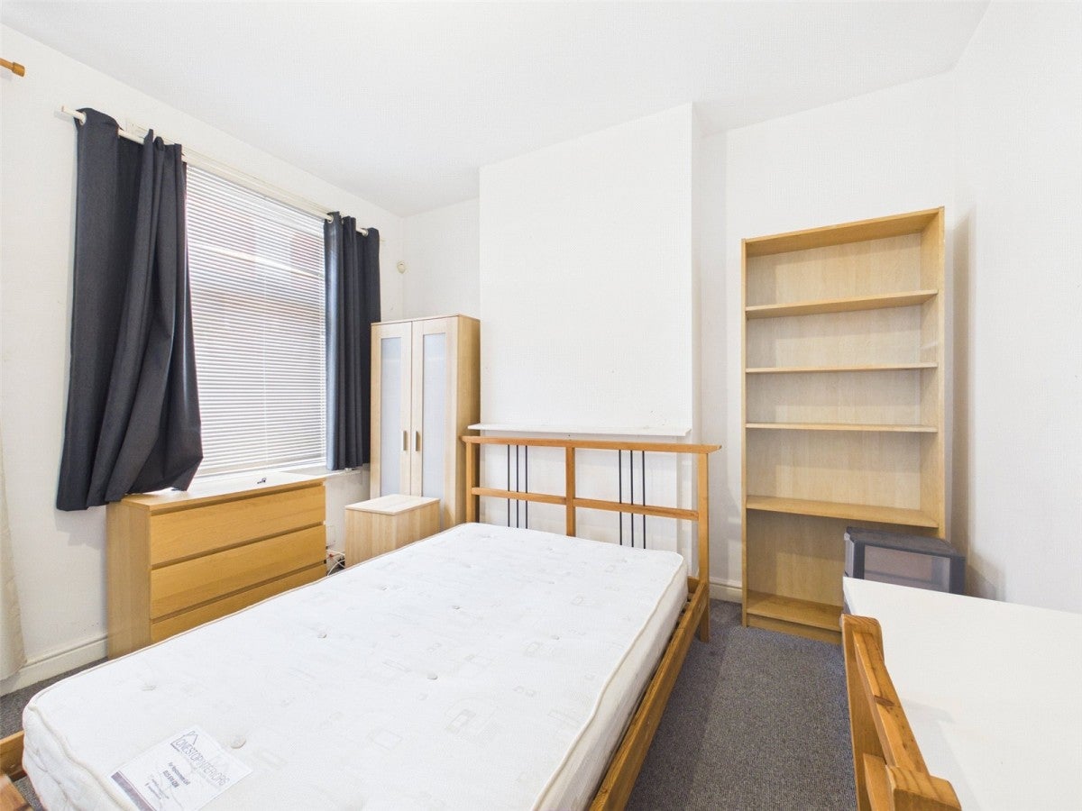Room Osmaston Street in Nottingham
