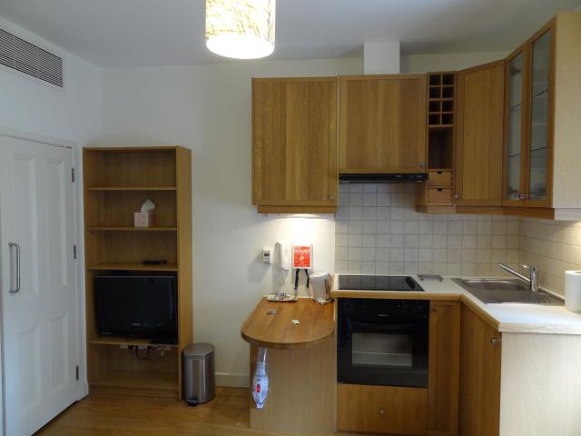 Flat Cartwright Gardens in Greater London