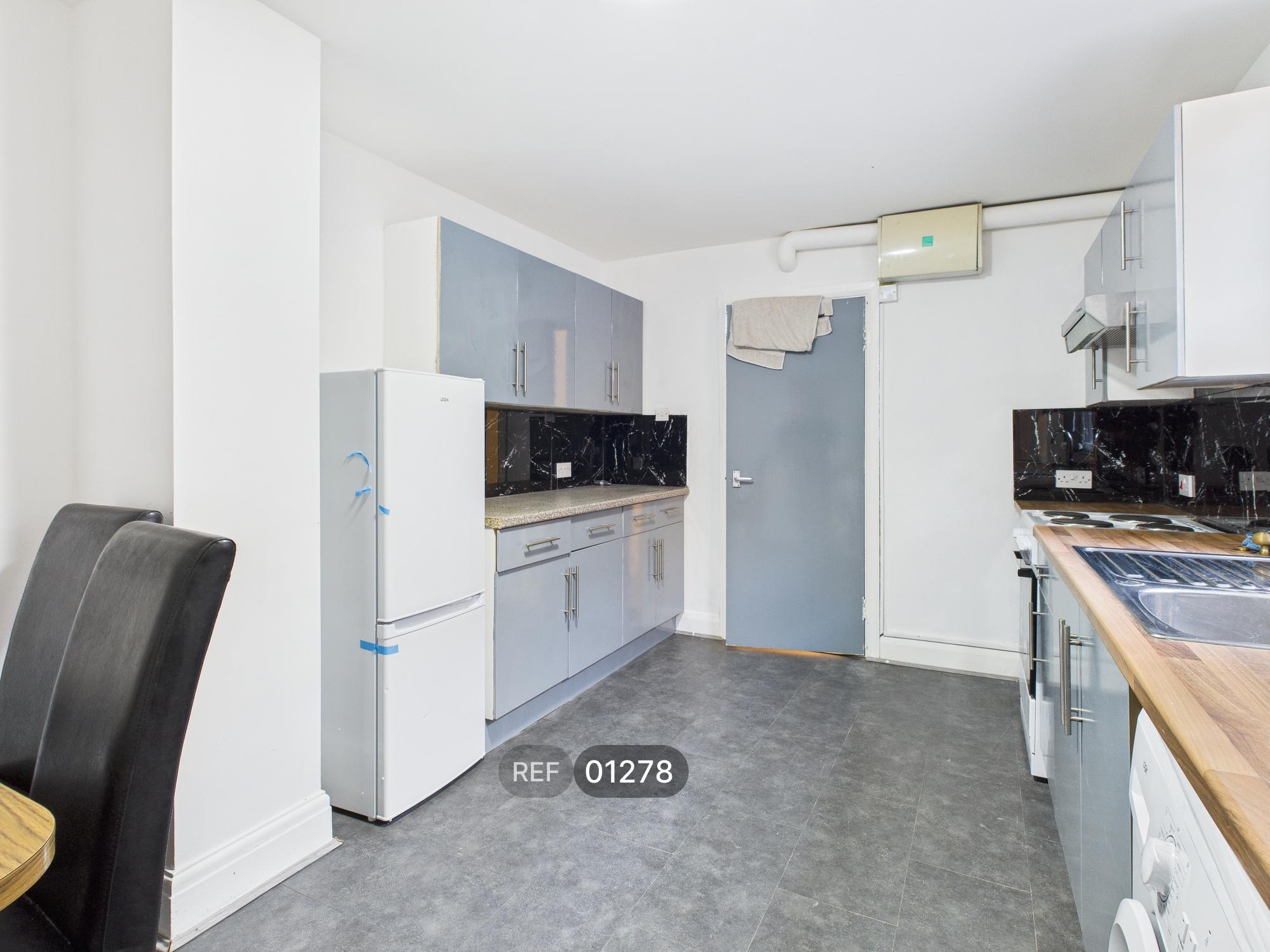 Flat Coltman Street in Hull