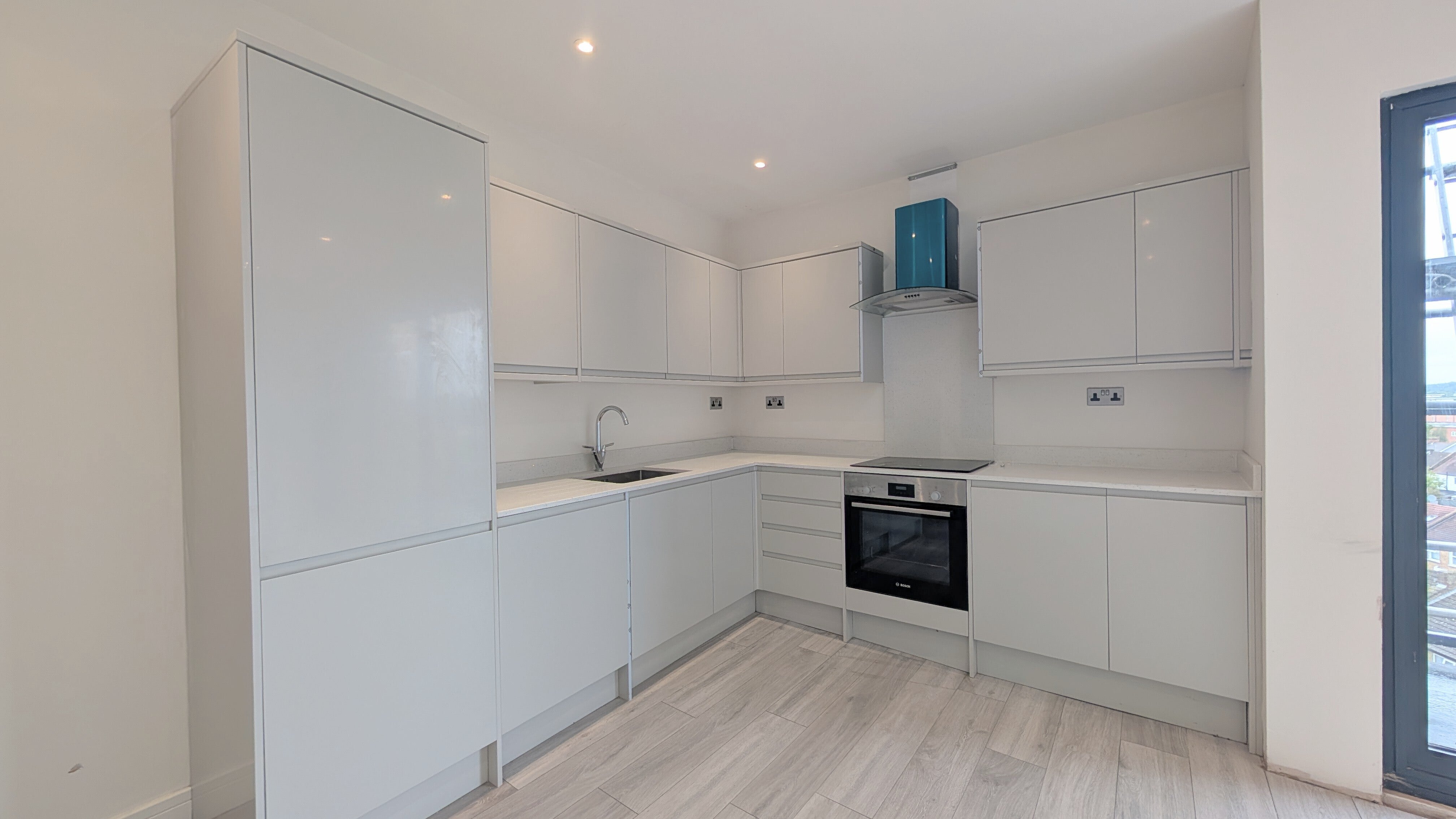 Flat Northolt Road in Greater London