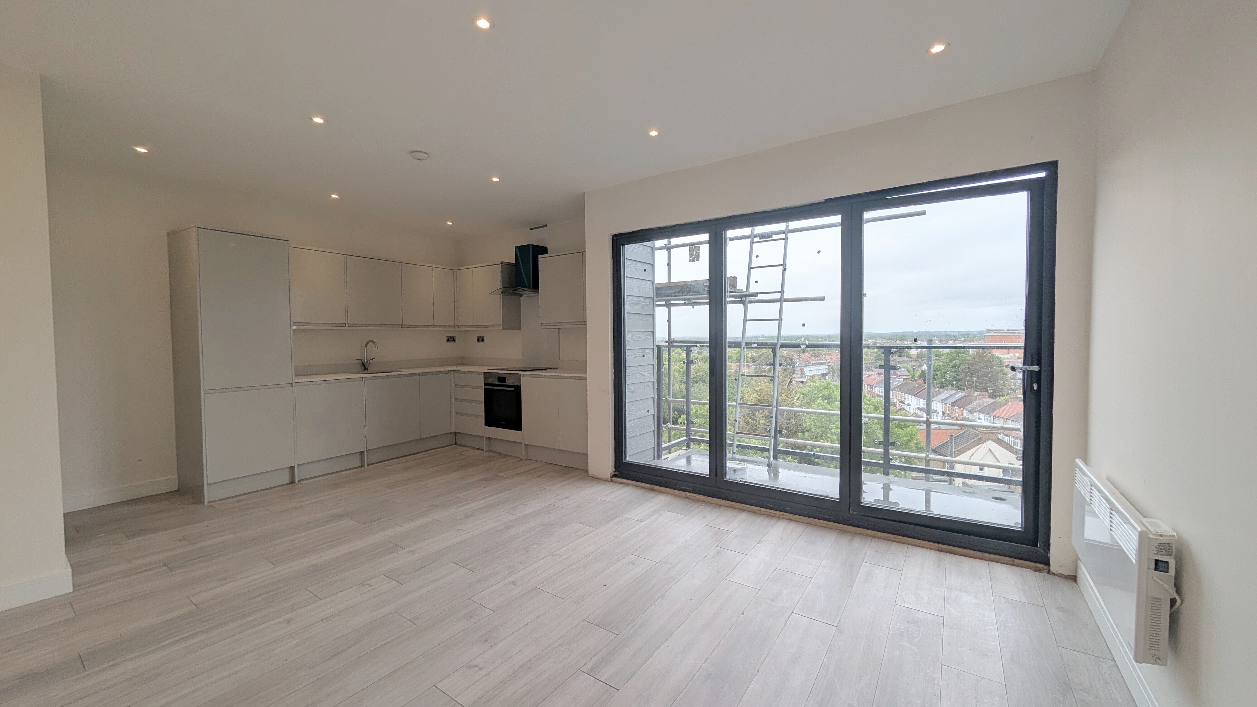 Flat Northolt Road in Greater London