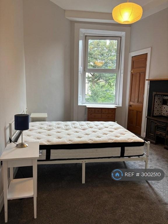 Flat Hyndland Road in Glasgow