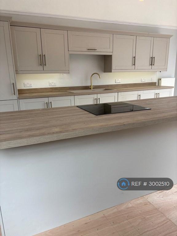 Flat Hyndland Road in Glasgow
