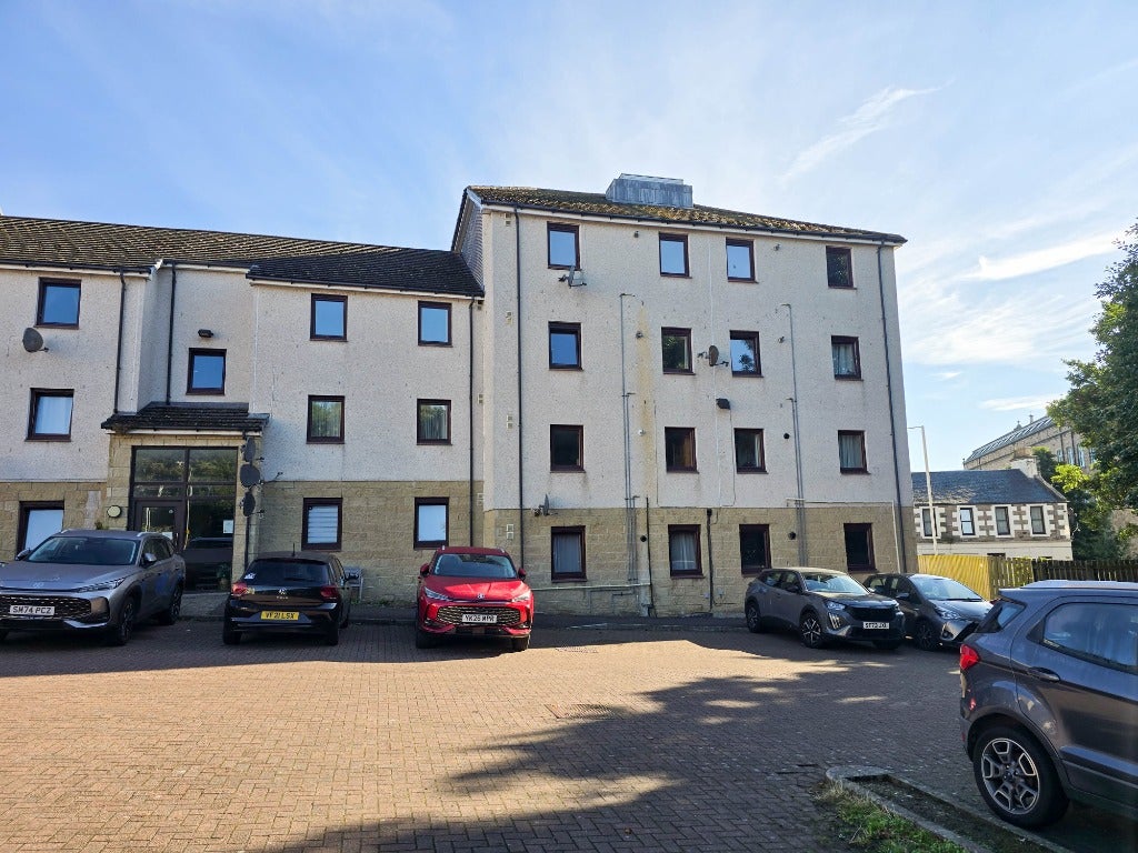 Flat Pratt Street in Kirkcaldy