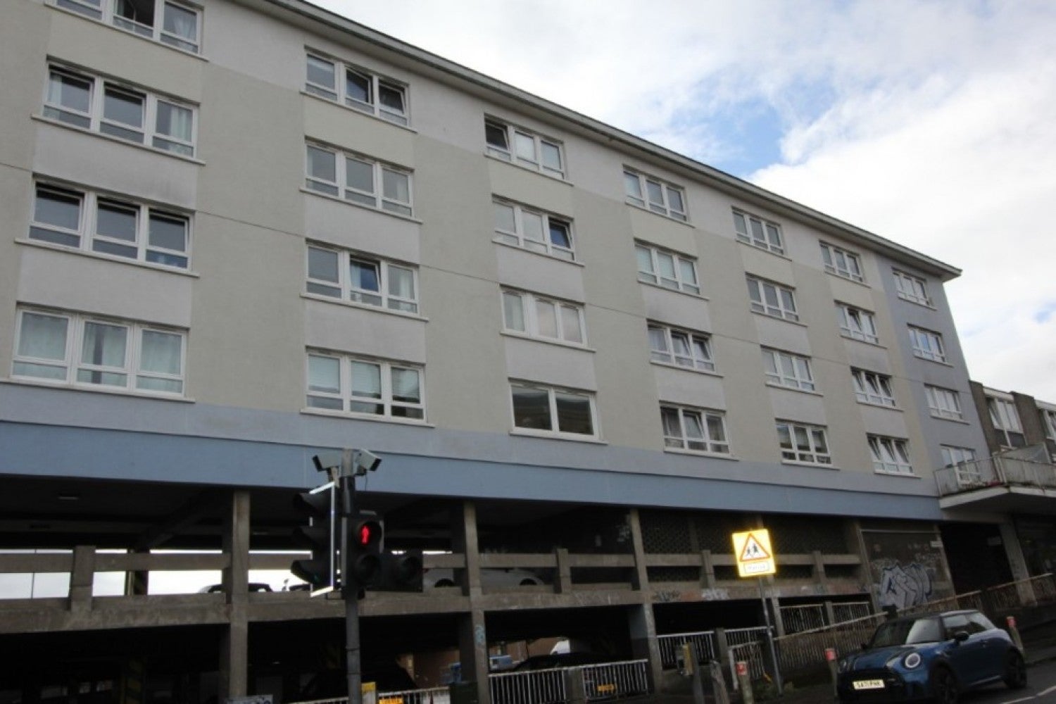 Flat Pollokshaws Road in Glasgow