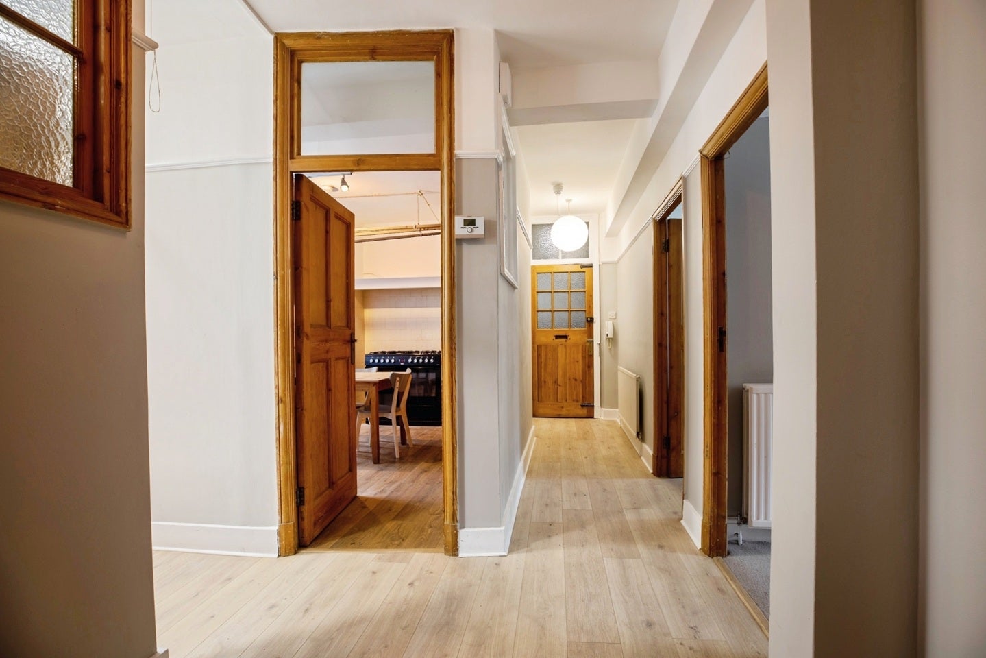Flat Brixton Hill in Greater London