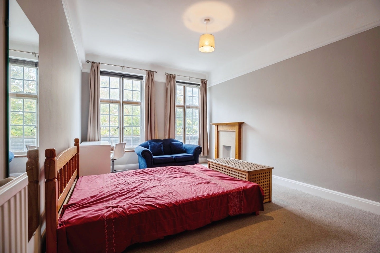 Flat Brixton Hill in Greater London