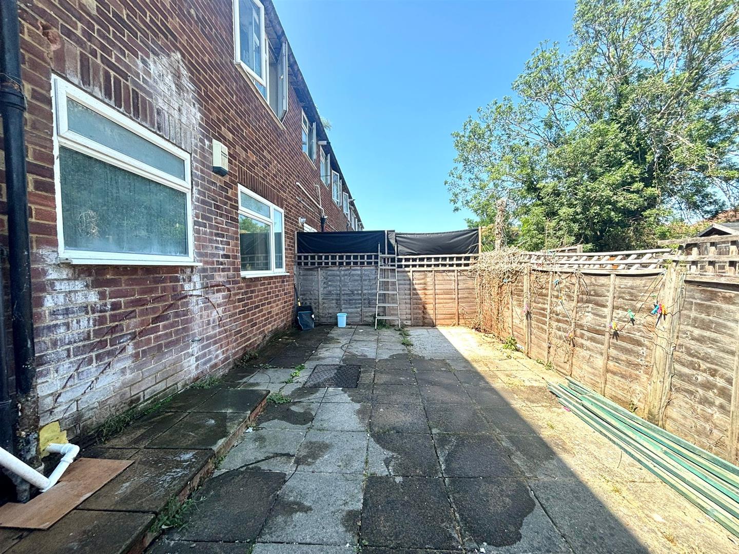 Flat Cavendish Close in Greater London