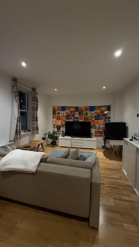 Room Greenwich High Road in Greater London