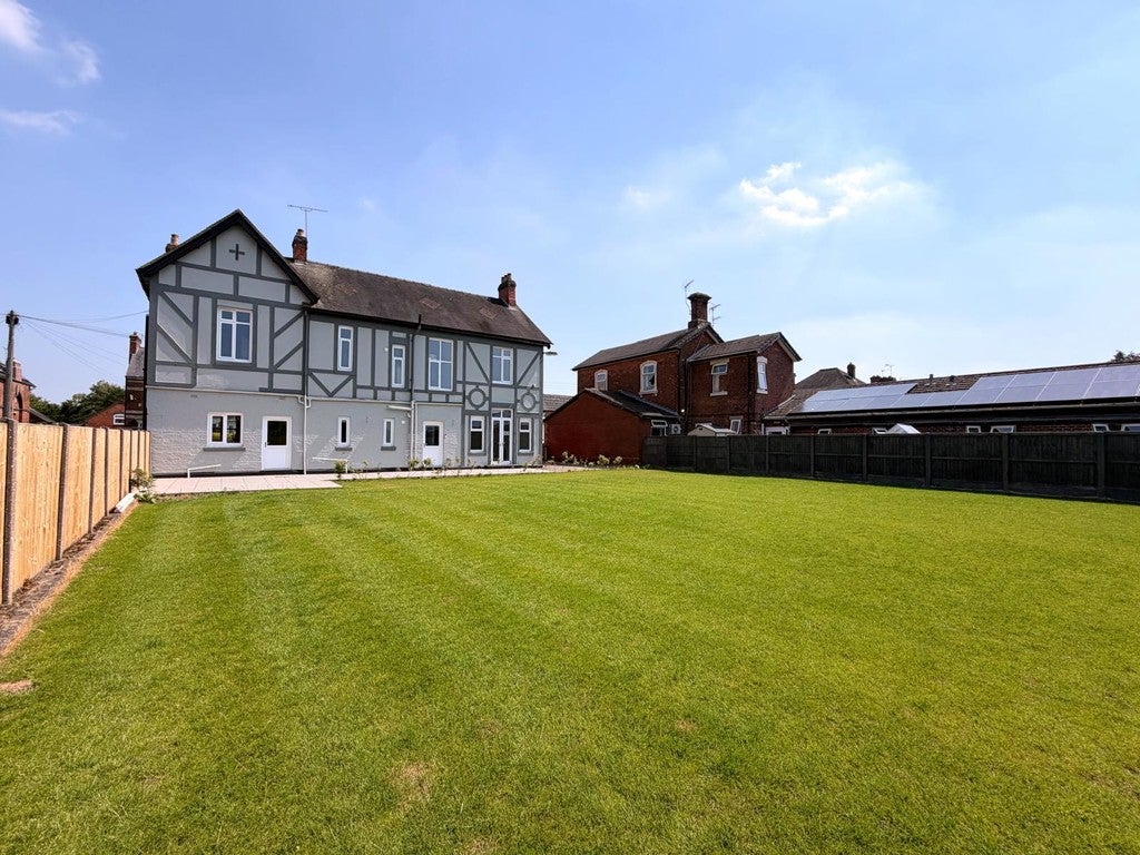 House Eccleshall Road in Stafford