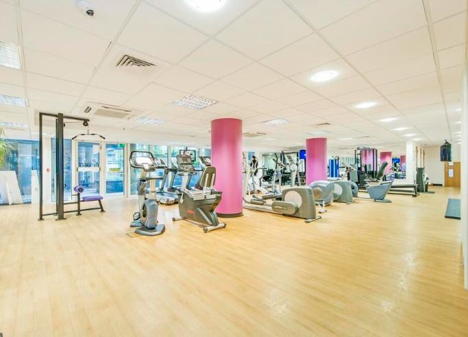 Flat Millharbour in Greater London