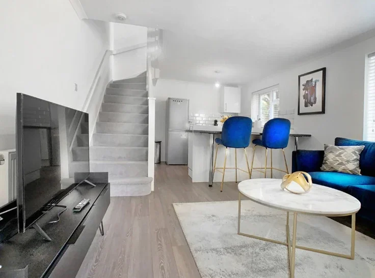 House The Orchard in Surrey Heath