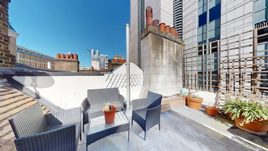 Room Craven Street in City of Westminster
