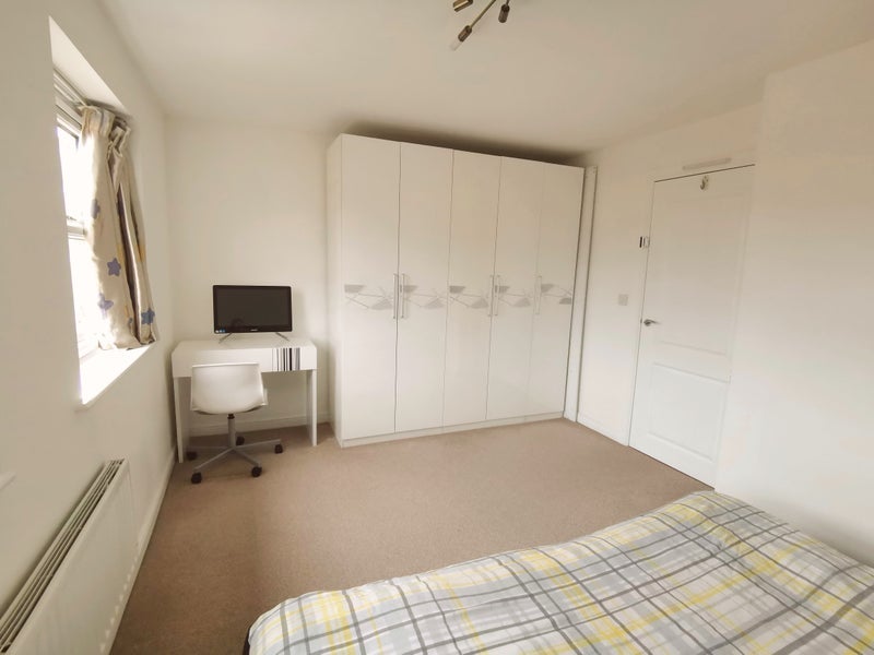 Room Oldham Road in Manchester