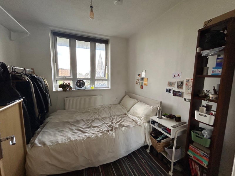 Room Old Ford Road in Greater London