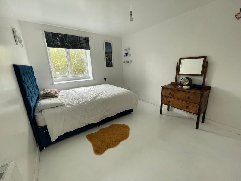 Room South Road in Poole