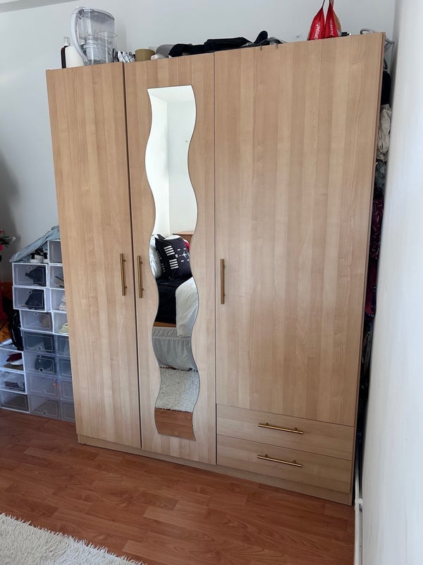 Room Hampson Way in Greater London