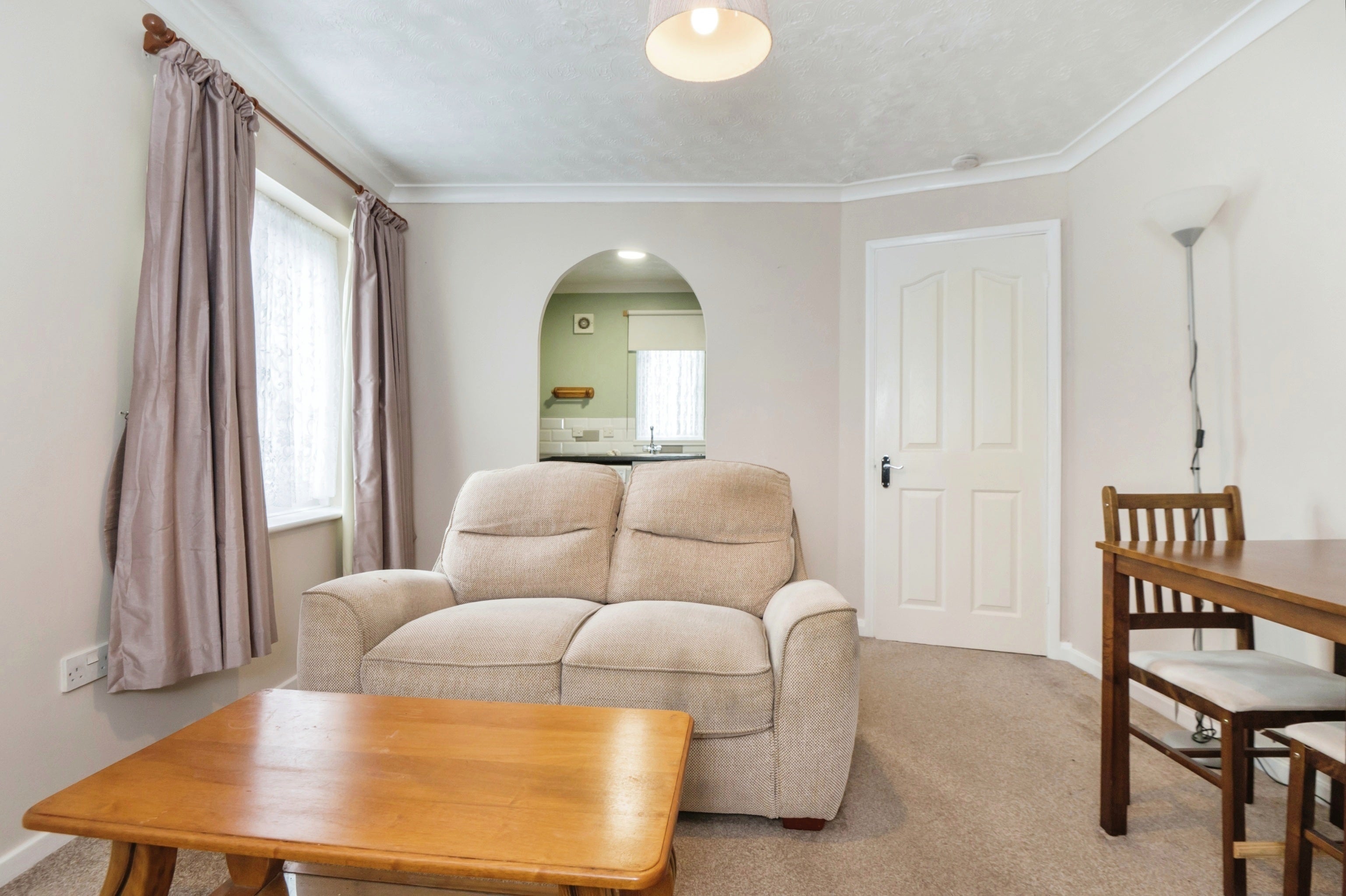 Flat Kern Close in Southampton