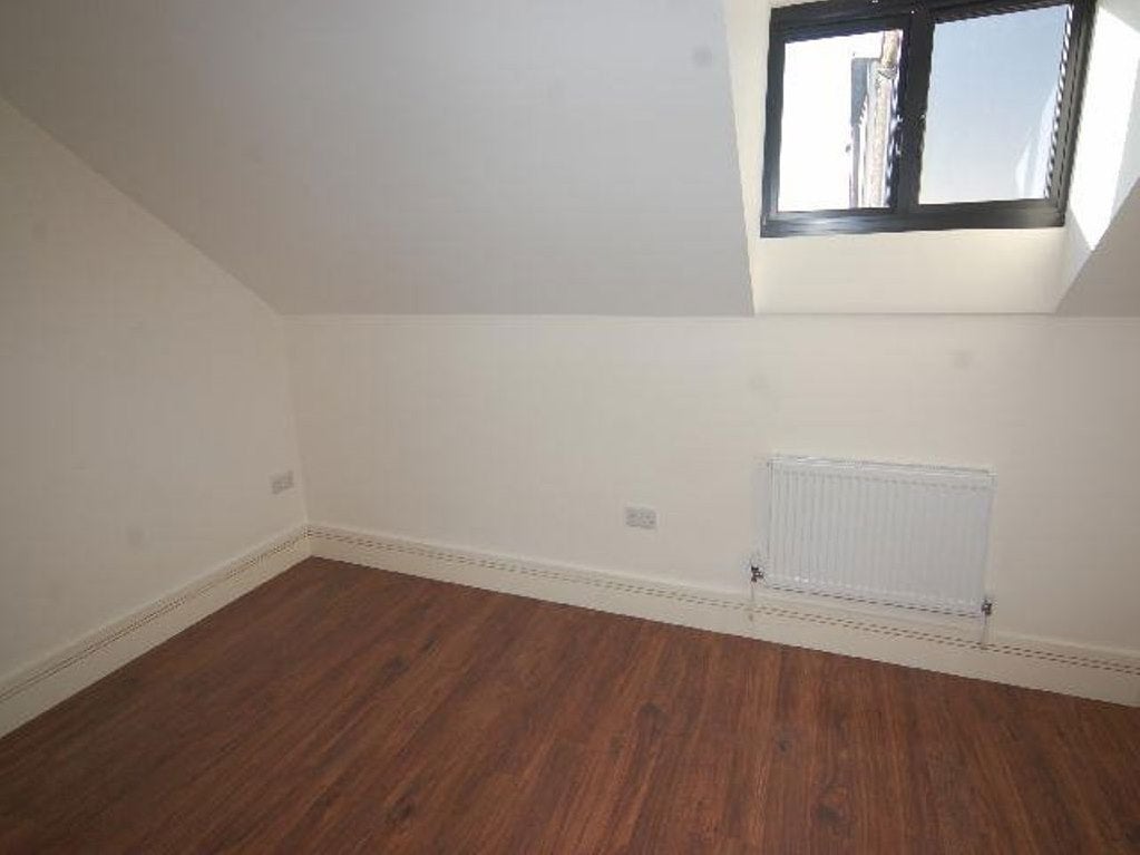 Flat Hatfield Road in St Albans