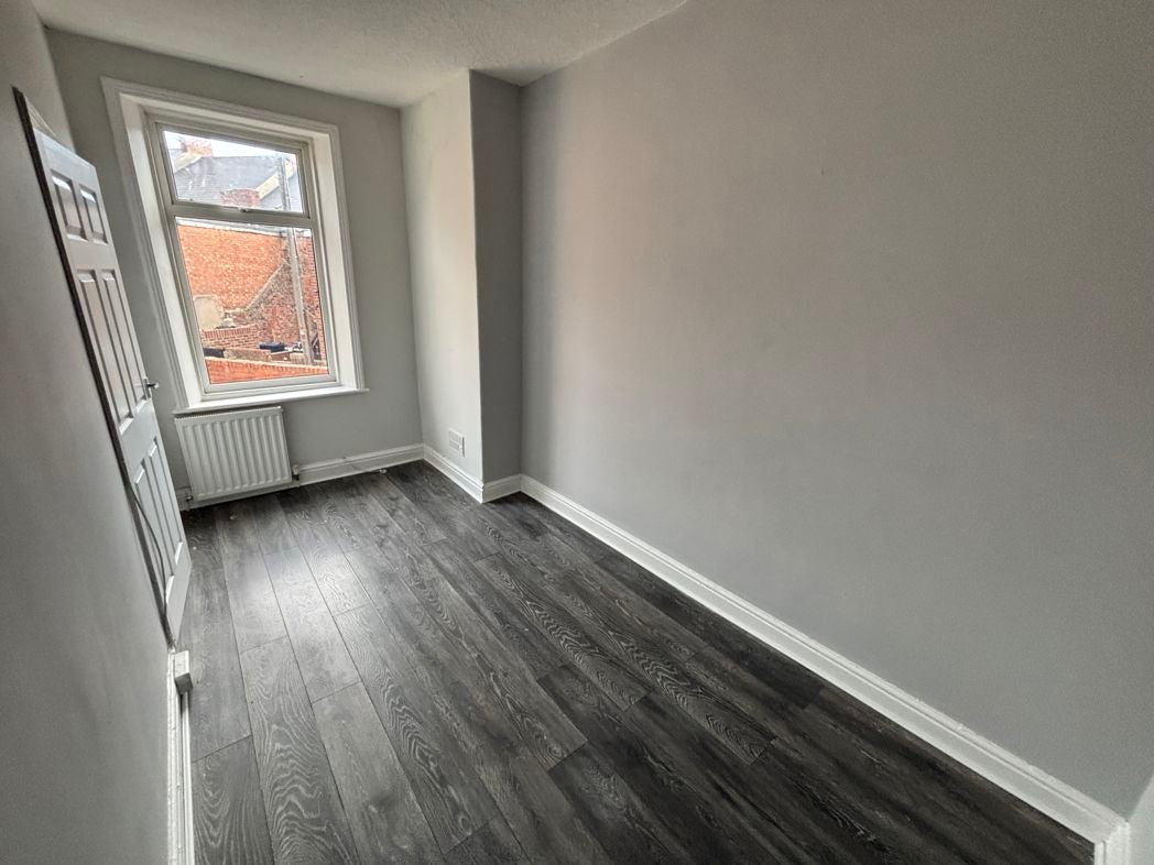 Flat Barrington Place in Gateshead