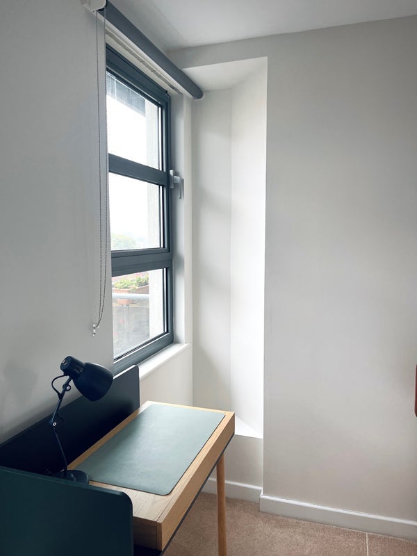 Room Balmes Road in Greater London