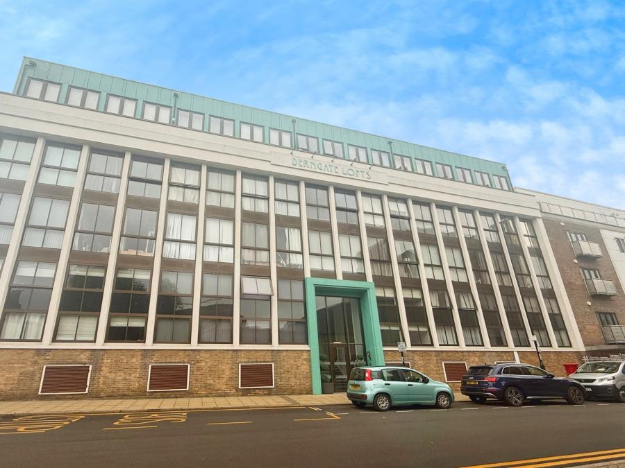 Flat Derngate in Northampton