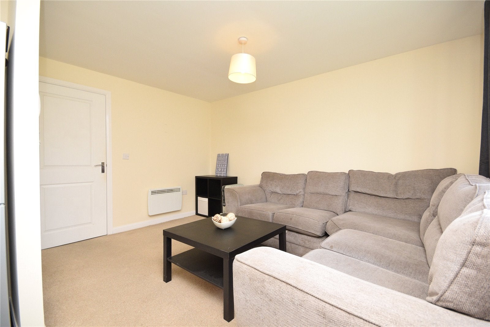 Flat St Georges Road in Leeds
