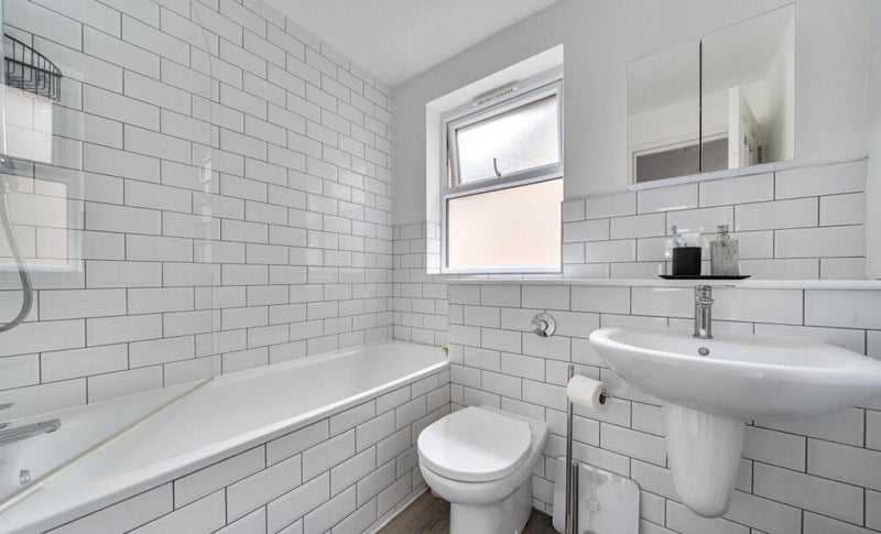 Room Perth Road in Greater London
