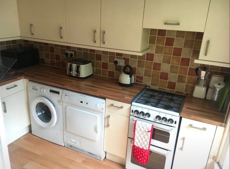 Room Chiswick High Road in Greater London