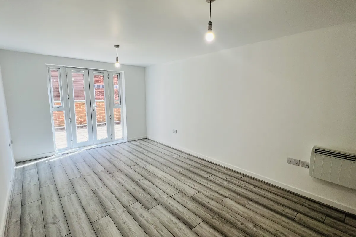 Flat Grenfell Road in Maidenhead