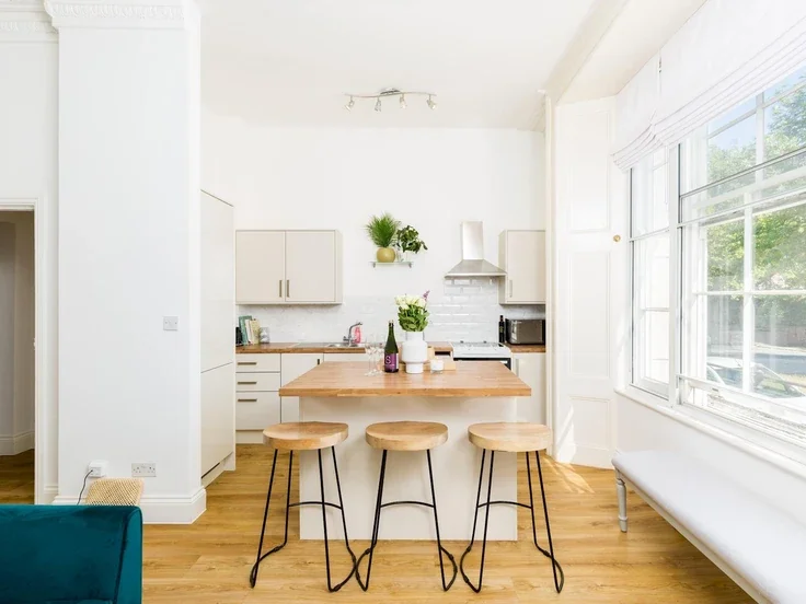 Flat Warwick Place in Royal Leamington Spa
