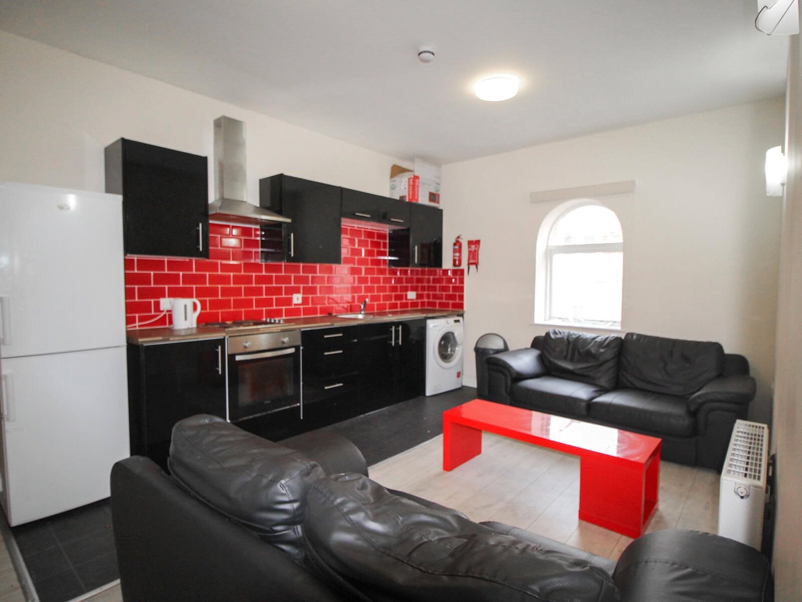 Flat Clarendon Road in Leeds