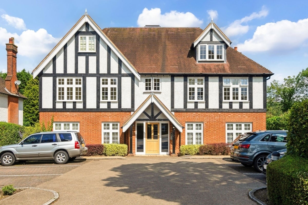 Flat Croydon Road in Reigate and Banstead